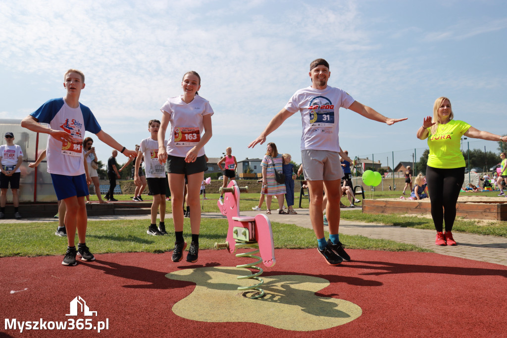 Fotorelacja II: Bieg z Kopyta - rozpoczęcie i rozgrzewka. Festiwal z Kopyta w Gniazdowie