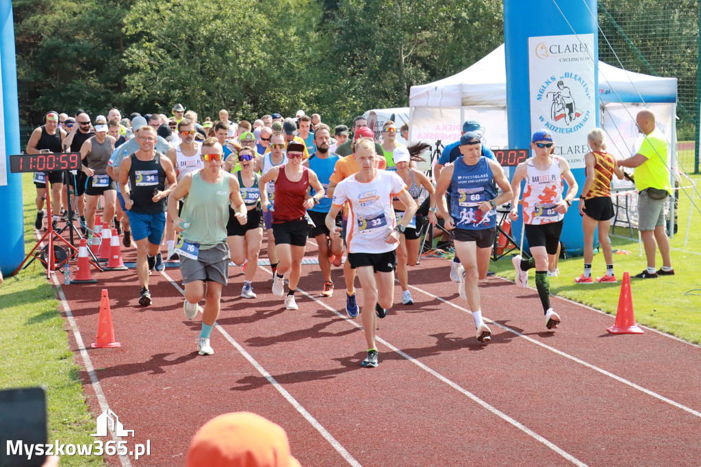 Fotorelacja II: Bieg z Kopyta - rozpoczęcie i rozgrzewka. Festiwal z Kopyta w Gniazdowie