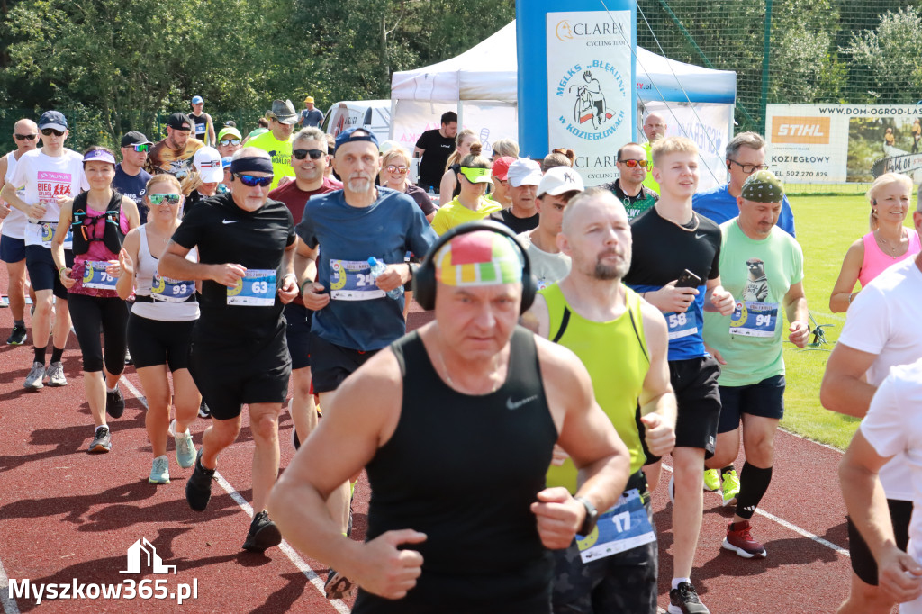 Fotorelacja II: Bieg z Kopyta - rozpoczęcie i rozgrzewka. Festiwal z Kopyta w Gniazdowie