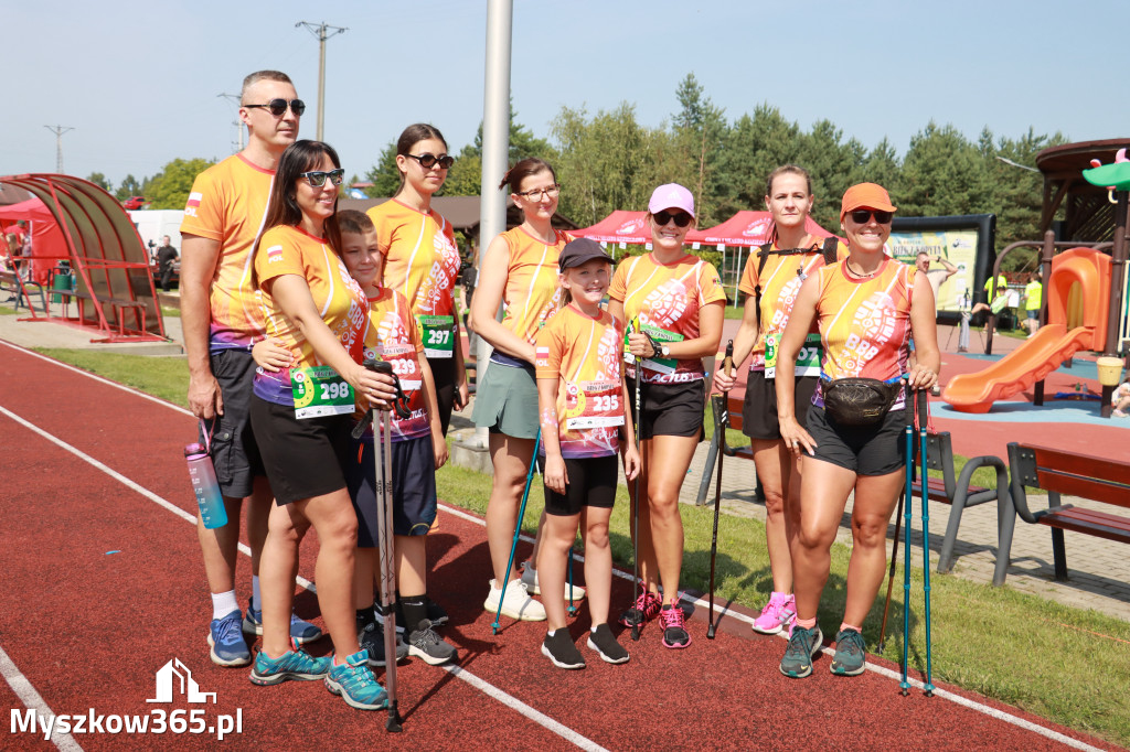 Fotorelacja II: Bieg z Kopyta - rozpoczęcie i rozgrzewka. Festiwal z Kopyta w Gniazdowie