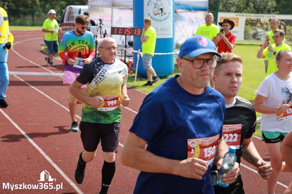Fotorelacja II: Bieg z Kopyta - rozpoczęcie i rozgrzewka. Festiwal z Kopyta w Gniazdowie