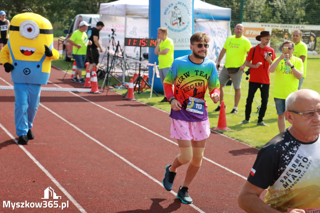 Fotorelacja II: Bieg z Kopyta - rozpoczęcie i rozgrzewka. Festiwal z Kopyta w Gniazdowie