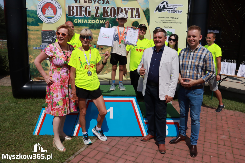 Fotorelacja IV: Dekoracje - Bieg z małego kopytka, młodego galopu, Bieg z Kopyta - Festiwal z Kopyta 2025