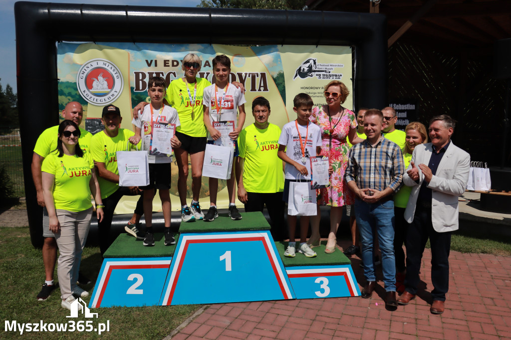 Fotorelacja IV: Dekoracje - Bieg z małego kopytka, młodego galopu, Bieg z Kopyta - Festiwal z Kopyta 2025