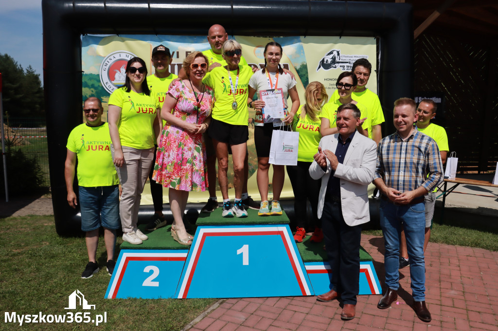 Fotorelacja IV: Dekoracje - Bieg z małego kopytka, młodego galopu, Bieg z Kopyta - Festiwal z Kopyta 2025