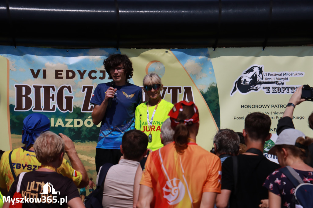 Fotorelacja IV: Dekoracje - Bieg z małego kopytka, młodego galopu, Bieg z Kopyta - Festiwal z Kopyta 2025
