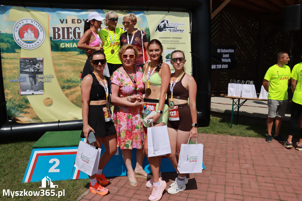 Fotorelacja IV: Dekoracje - Bieg z małego kopytka, młodego galopu, Bieg z Kopyta - Festiwal z Kopyta 2025