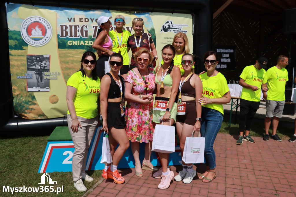 Fotorelacja IV: Dekoracje - Bieg z małego kopytka, młodego galopu, Bieg z Kopyta - Festiwal z Kopyta 2025