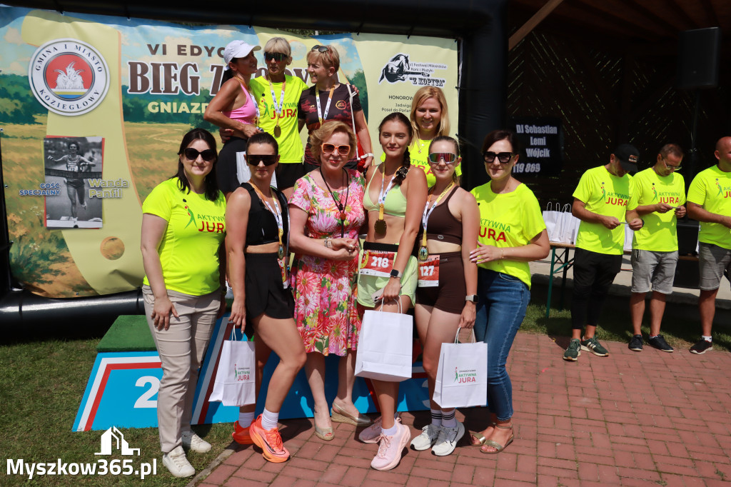 Fotorelacja IV: Dekoracje - Bieg z małego kopytka, młodego galopu, Bieg z Kopyta - Festiwal z Kopyta 2025