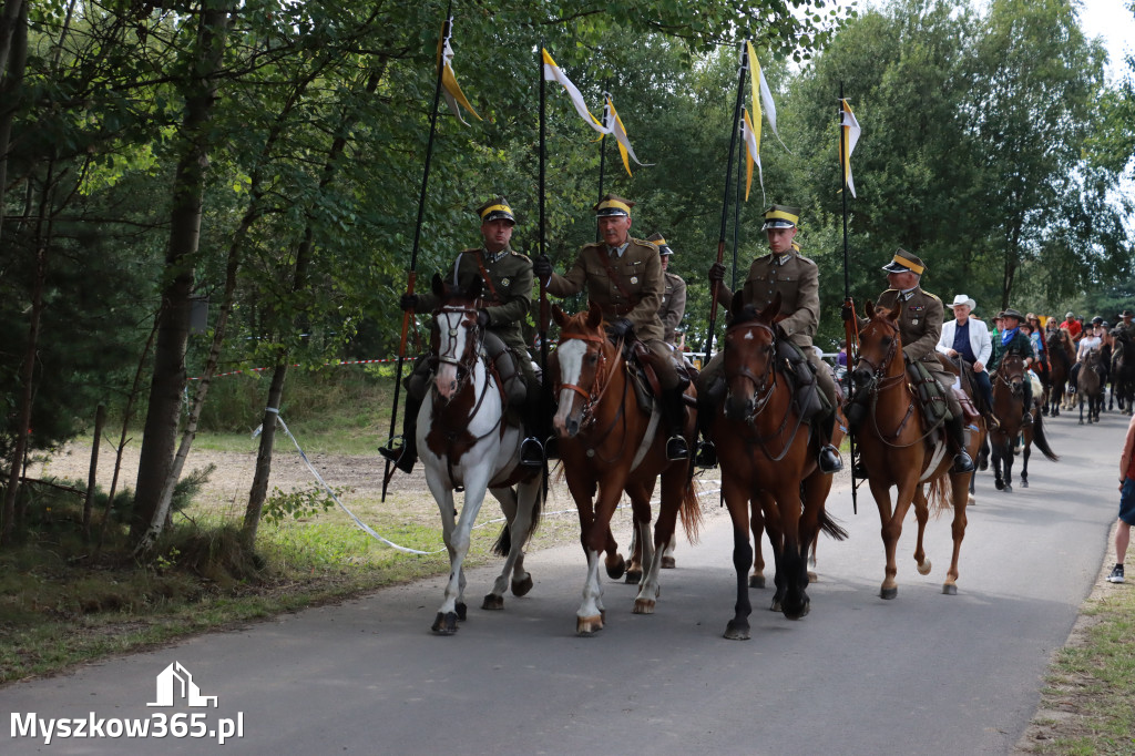Fotorelacja VI: Parada Konna i MOTO LEGENDY - Festiwal z Kopyta w Gniazdowie