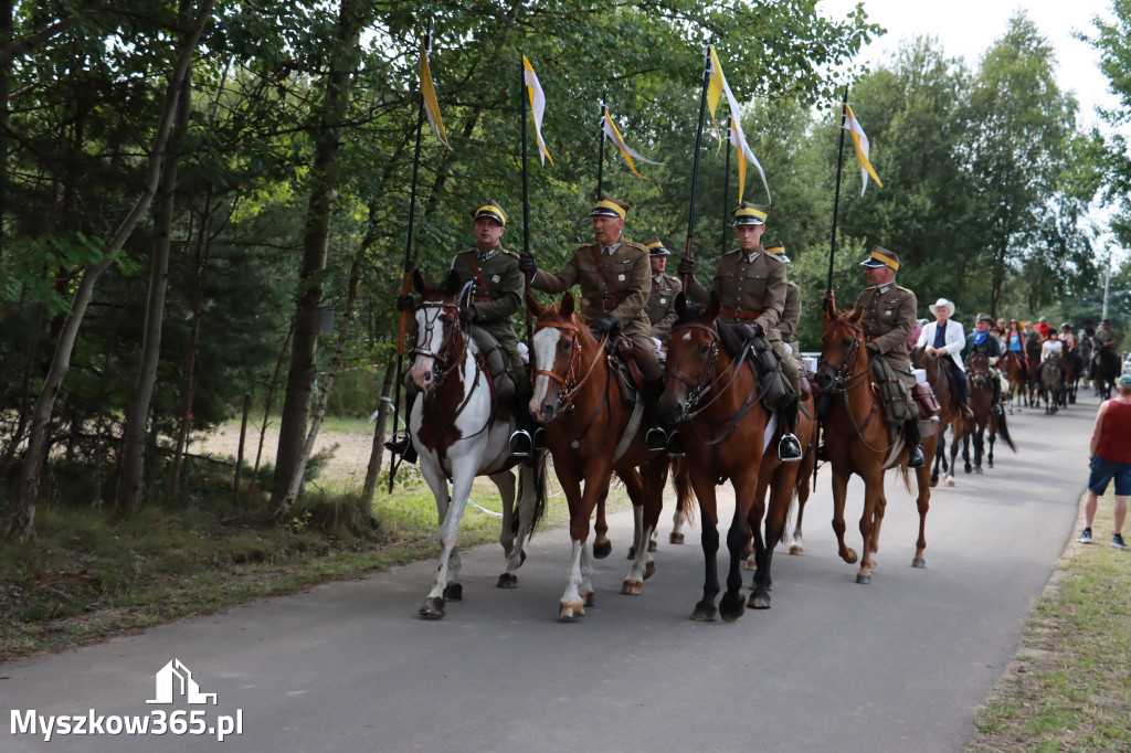 Fotorelacja VI: Parada Konna i MOTO LEGENDY - Festiwal z Kopyta w Gniazdowie