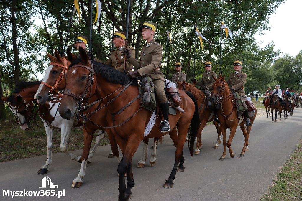 Fotorelacja VI: Parada Konna i MOTO LEGENDY - Festiwal z Kopyta w Gniazdowie