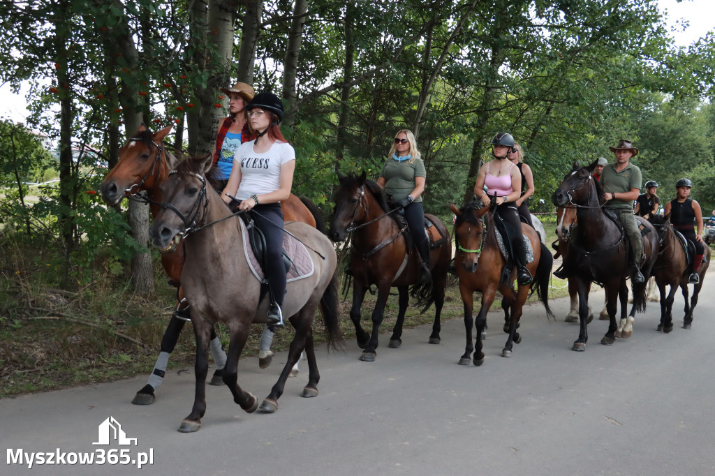 Fotorelacja VI: Parada Konna i MOTO LEGENDY - Festiwal z Kopyta w Gniazdowie