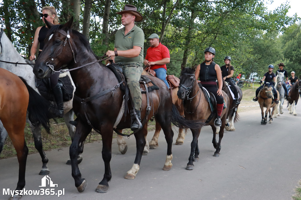 Fotorelacja VI: Parada Konna i MOTO LEGENDY - Festiwal z Kopyta w Gniazdowie