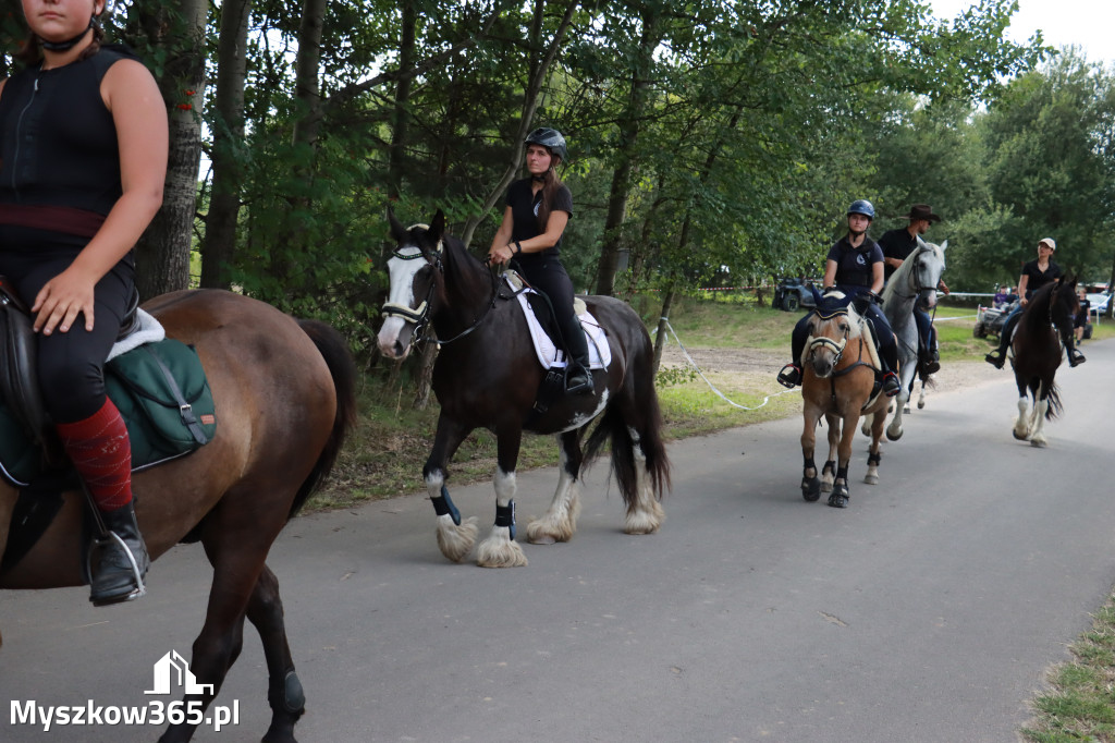 Fotorelacja VI: Parada Konna i MOTO LEGENDY - Festiwal z Kopyta w Gniazdowie