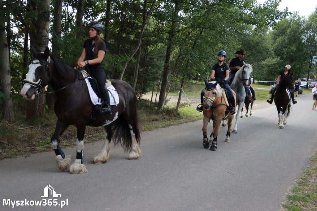 Fotorelacja VI: Parada Konna i MOTO LEGENDY - Festiwal z Kopyta w Gniazdowie