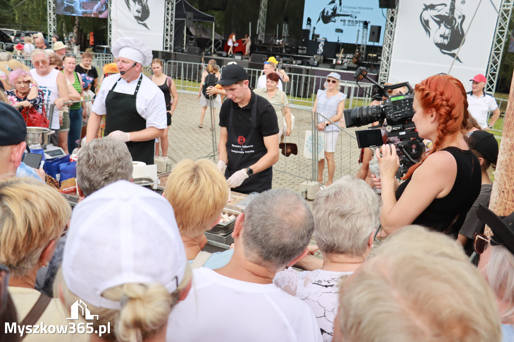 Fotorelacja VII: Rączka Gotuje i konkurs Najsmaczniejsze Kopytka - Festiwal z Kopyta w Gniazdowie