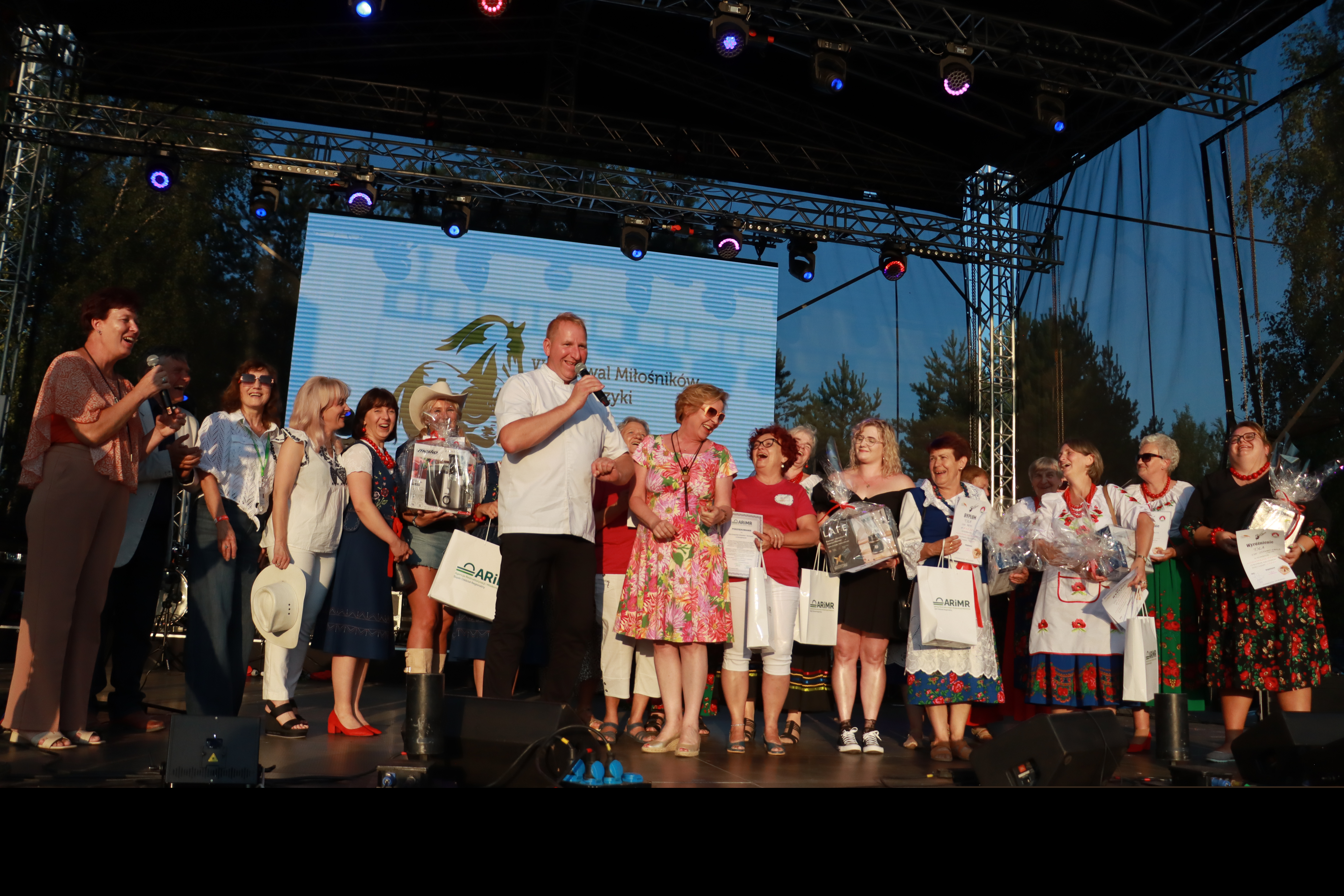 Fotorelacja VII: Rączka Gotuje i konkurs Najsmaczniejsze Kopytka - Festiwal z Kopyta w Gniazdowie