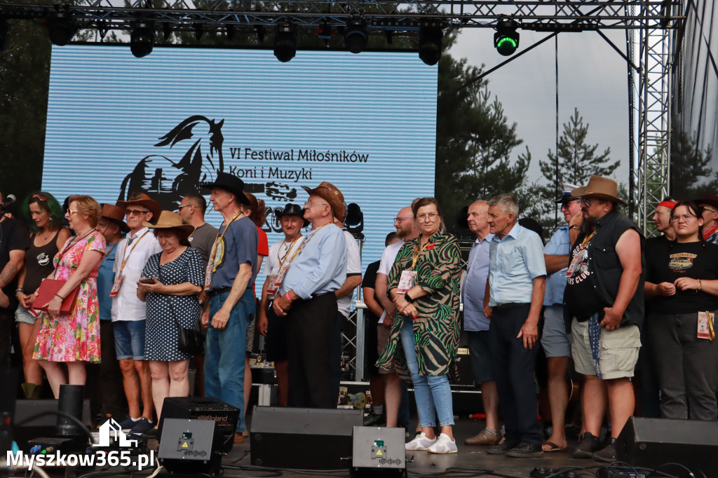 Fotorelacja VIII: Ogłoszenie wyników konkursu MOTO LEGENDY - Festiwal z Kopyta w Gniazdowie