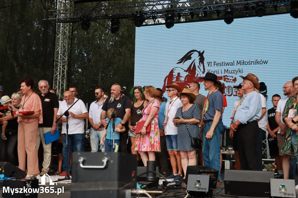 Fotorelacja VIII: Ogłoszenie wyników konkursu MOTO LEGENDY - Festiwal z Kopyta w Gniazdowie