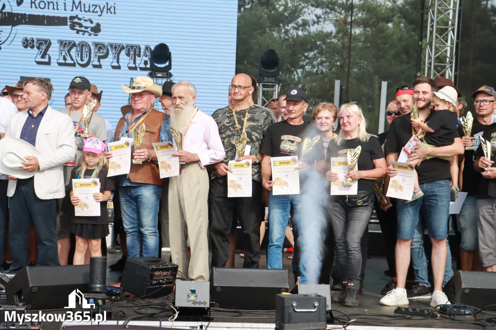 Fotorelacja VIII: Ogłoszenie wyników konkursu MOTO LEGENDY - Festiwal z Kopyta w Gniazdowie
