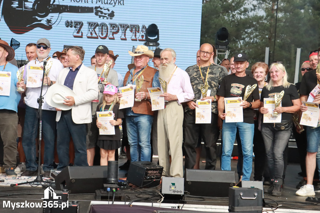 Fotorelacja VIII: Ogłoszenie wyników konkursu MOTO LEGENDY - Festiwal z Kopyta w Gniazdowie