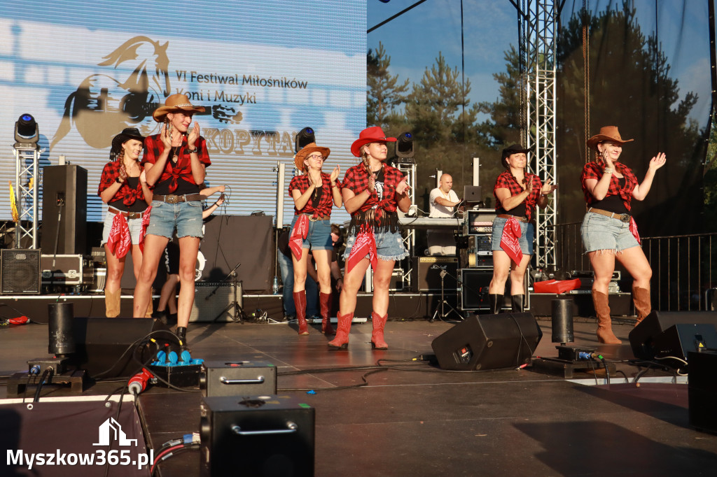 Fotorelacja X: Niebiańskie Kowbojki - Festiwal z Kopyta w Gniazdowie