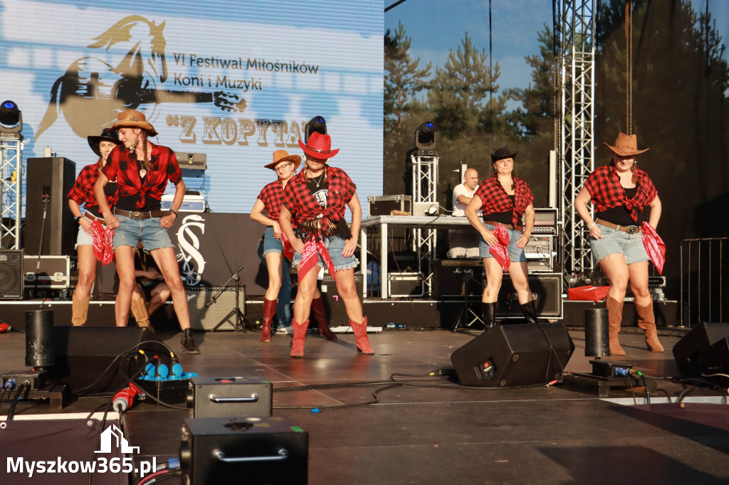 Fotorelacja X: Niebiańskie Kowbojki - Festiwal z Kopyta w Gniazdowie