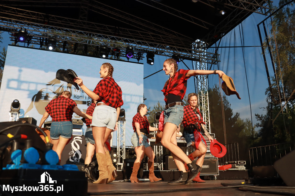 Fotorelacja X: Niebiańskie Kowbojki - Festiwal z Kopyta w Gniazdowie