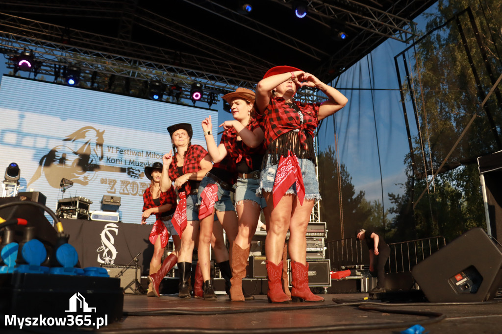 Fotorelacja X: Niebiańskie Kowbojki - Festiwal z Kopyta w Gniazdowie