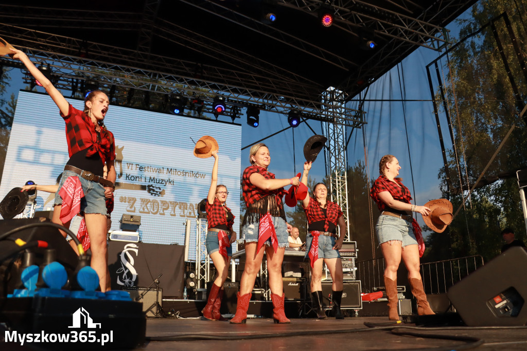 Fotorelacja X: Niebiańskie Kowbojki - Festiwal z Kopyta w Gniazdowie