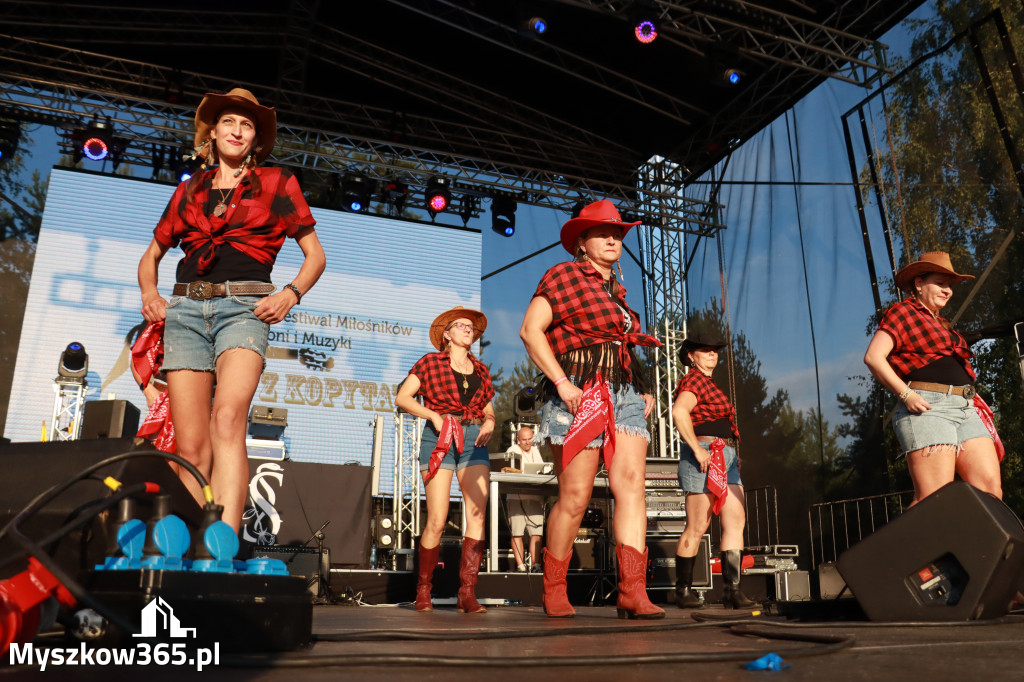 Fotorelacja X: Niebiańskie Kowbojki - Festiwal z Kopyta w Gniazdowie