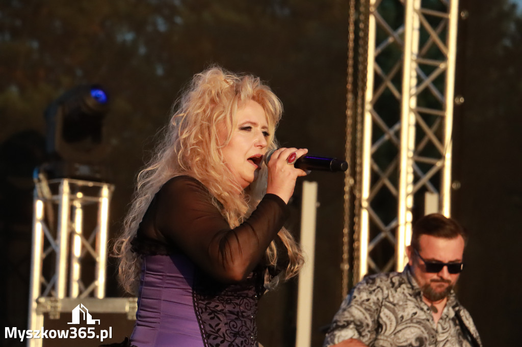 Fotorelacja XI: Koncert Alicja Boncol i KoAlicja - Festiwal z Kopyta w Gniazdowie