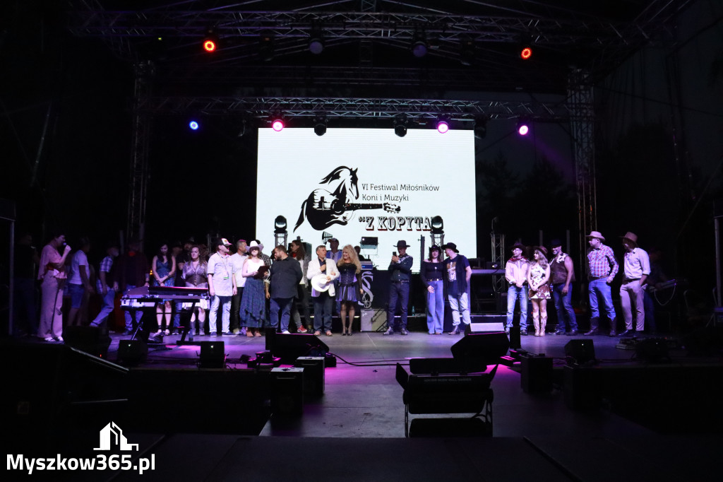 Fotorelacja XII: Ogólnopolski Konkurs COUNTRY STARS w Kategorii zespoły - Festiwal z Kopyta w Gniazdowie