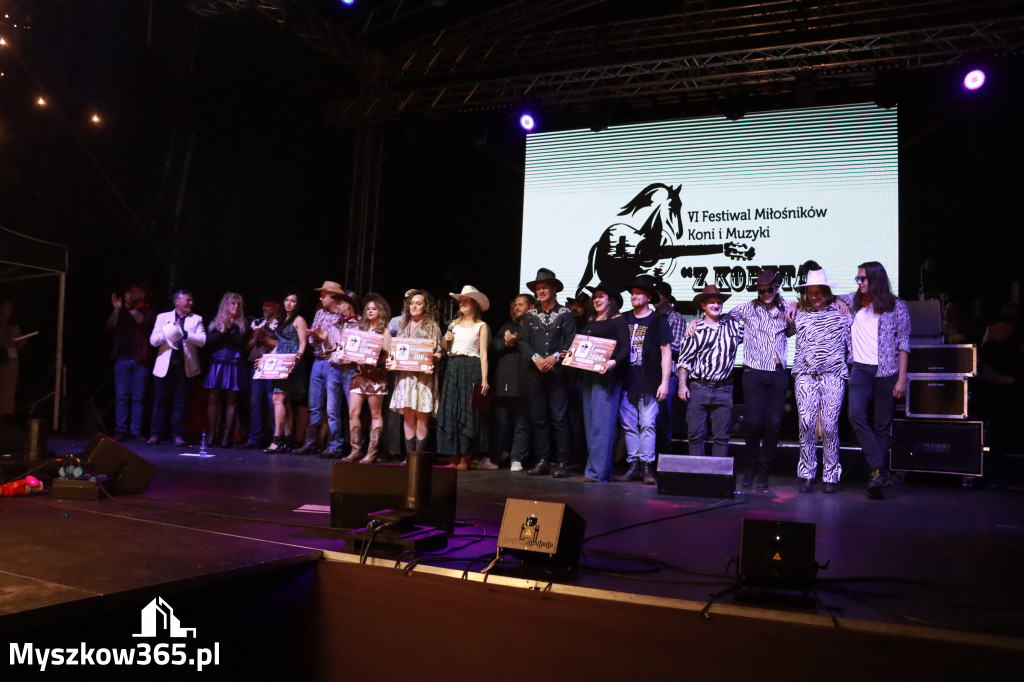 Fotorelacja XII: Ogólnopolski Konkurs COUNTRY STARS w Kategorii zespoły - Festiwal z Kopyta w Gniazdowie