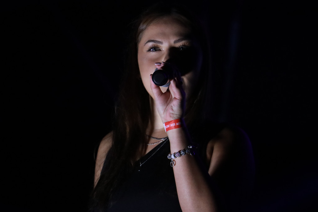 Fotorelacja XIII: Julia Tkacz solo i ze Smolastym - Festiwal z Kopyta w Gniazdowie