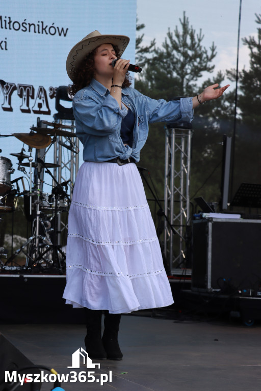 Fotorelacja XVI: Rozpoczęcie drugiego dnia Festiwalu z Kopyta - Ogólnopolski Konkursu COUNTRY STARS - soliści.