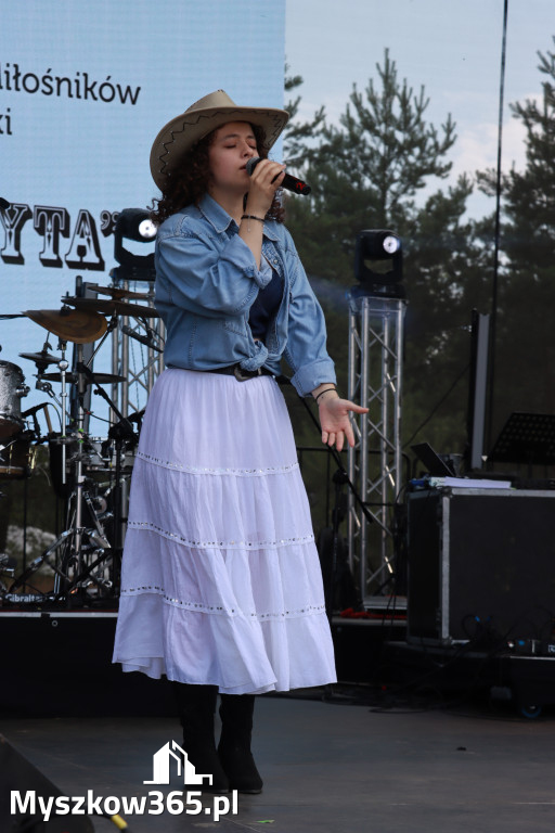 Fotorelacja XVI: Rozpoczęcie drugiego dnia Festiwalu z Kopyta - Ogólnopolski Konkursu COUNTRY STARS - soliści.