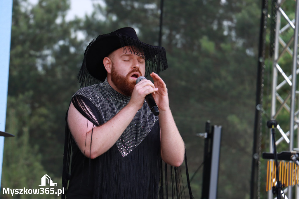 Fotorelacja XVI: Rozpoczęcie drugiego dnia Festiwalu z Kopyta - Ogólnopolski Konkursu COUNTRY STARS - soliści.