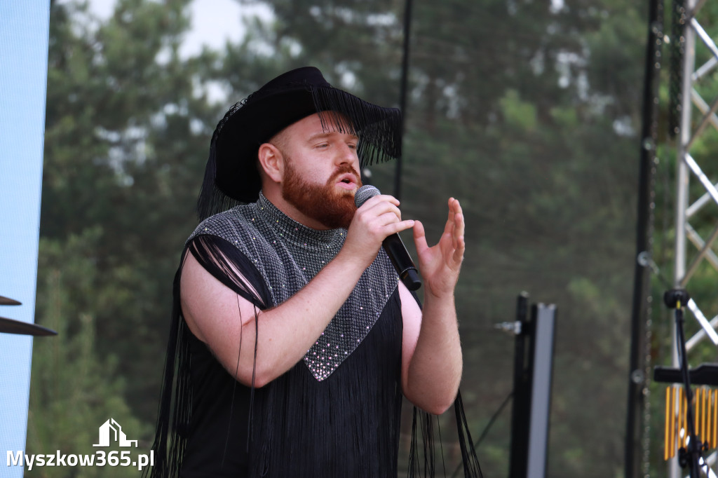 Fotorelacja XVI: Rozpoczęcie drugiego dnia Festiwalu z Kopyta - Ogólnopolski Konkursu COUNTRY STARS - soliści.