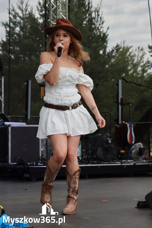 Fotorelacja XVI: Rozpoczęcie drugiego dnia Festiwalu z Kopyta - Ogólnopolski Konkursu COUNTRY STARS - soliści.