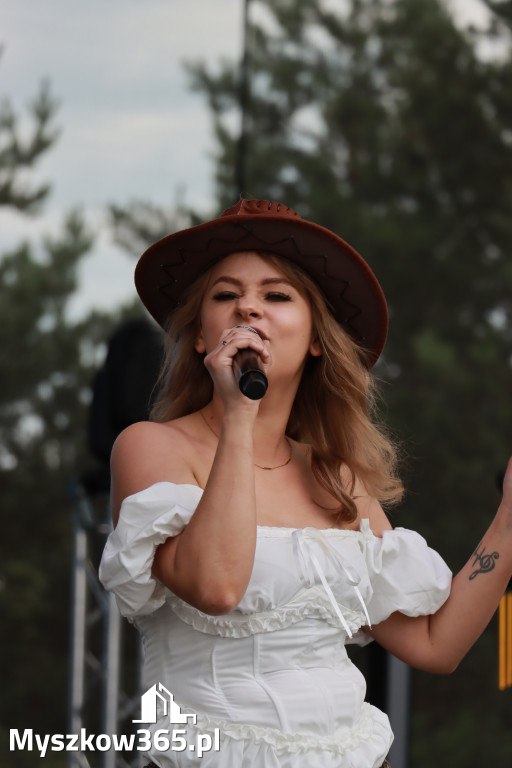Fotorelacja XVI: Rozpoczęcie drugiego dnia Festiwalu z Kopyta - Ogólnopolski Konkursu COUNTRY STARS - soliści.