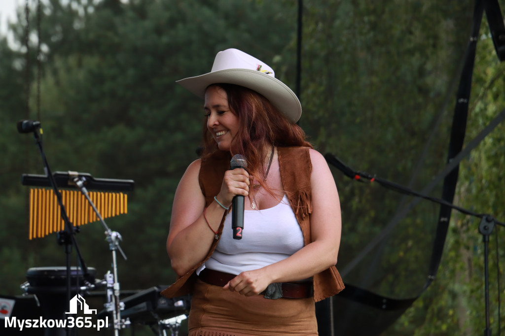 Fotorelacja XVI: Rozpoczęcie drugiego dnia Festiwalu z Kopyta - Ogólnopolski Konkursu COUNTRY STARS - soliści.