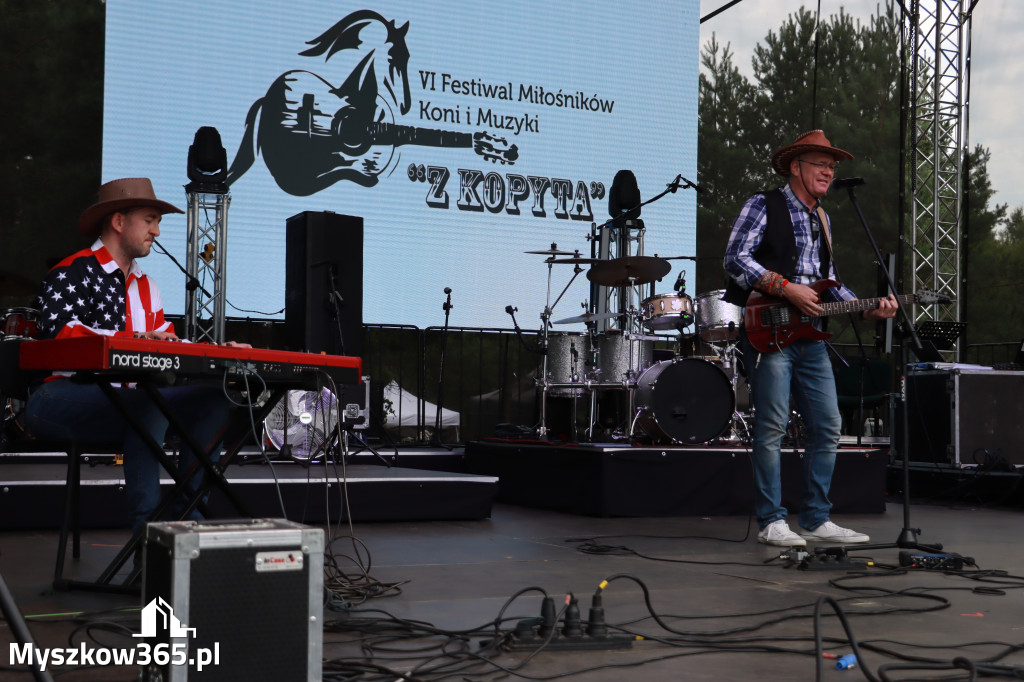 Fotorelacja XVI: Rozpoczęcie drugiego dnia Festiwalu z Kopyta - Ogólnopolski Konkursu COUNTRY STARS - soliści.