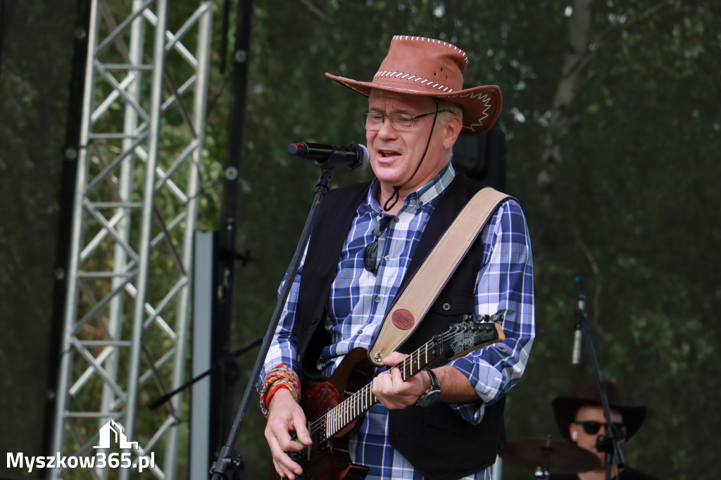 Fotorelacja XVI: Rozpoczęcie drugiego dnia Festiwalu z Kopyta - Ogólnopolski Konkursu COUNTRY STARS - soliści.