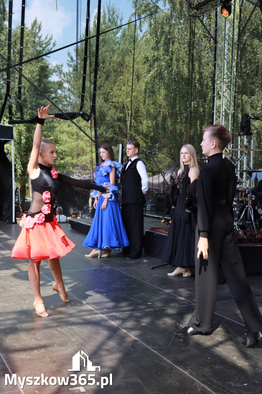 Fotorelacji XVIII: Taniec, muzyka i śpiew na Festiwalu z Kopyta w Gniazdowie
