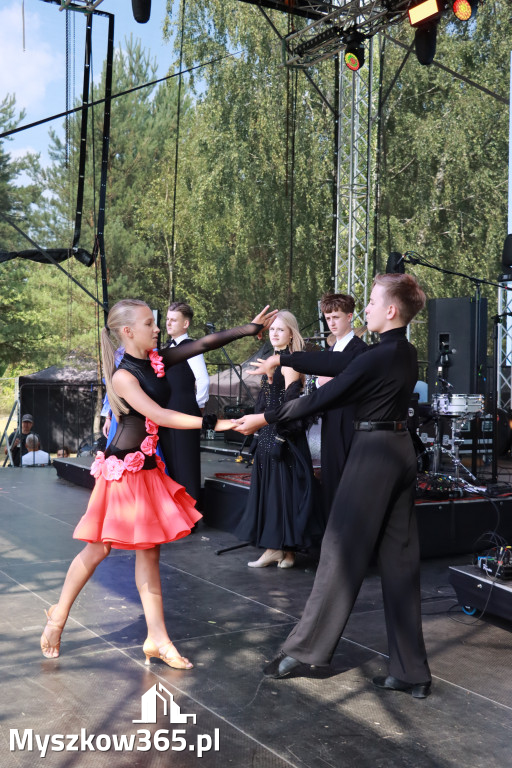 Fotorelacji XVIII: Taniec, muzyka i śpiew na Festiwalu z Kopyta w Gniazdowie