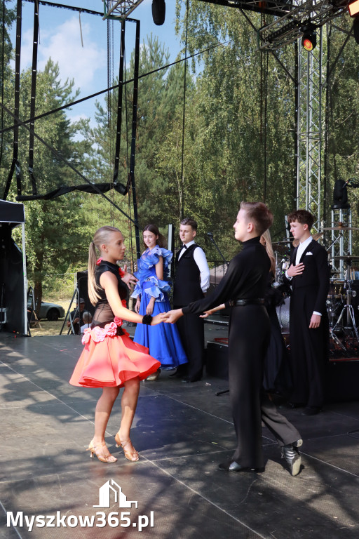 Fotorelacji XVIII: Taniec, muzyka i śpiew na Festiwalu z Kopyta w Gniazdowie