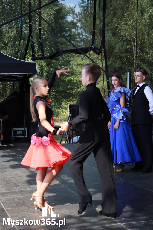 Fotorelacji XVIII: Taniec, muzyka i śpiew na Festiwalu z Kopyta w Gniazdowie