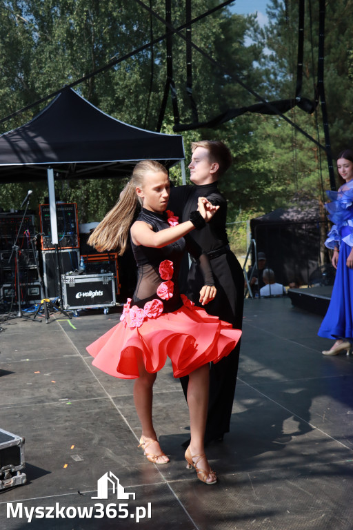 Fotorelacji XVIII: Taniec, muzyka i śpiew na Festiwalu z Kopyta w Gniazdowie